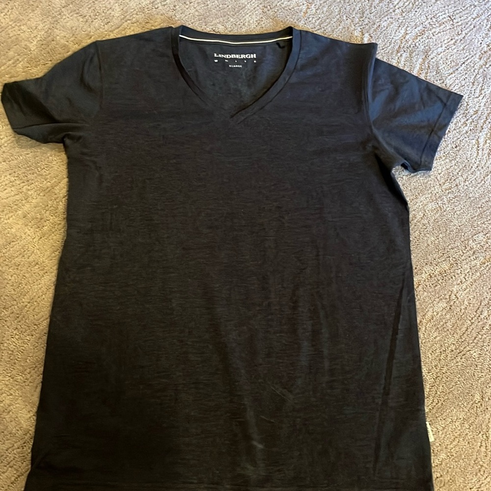 Men’s navy cotton spandex, V-neck T-shirt. NWOT